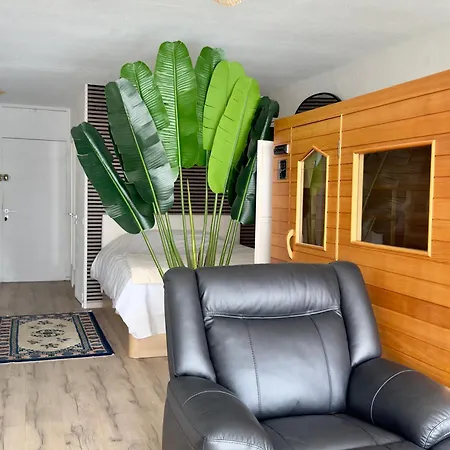 Luxuria - Heliopolis C - Sauna Infrarouge - Clim - Parking - Village Naturiste - Vue - Histoire De Cles Agde