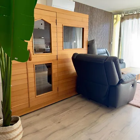 Luxuria - Heliopolis C - Sauna Infrarouge - Clim - Parking - Village Naturiste - Vue - Histoire De Cles Apartman *